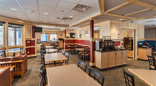 Park Point Marina Inn, 