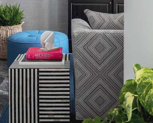 Hotel Triton, Lobby sitting area