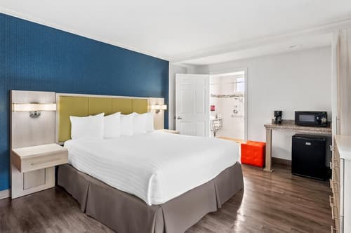 SureStay Hotel by Best Western Santa Monica, Room