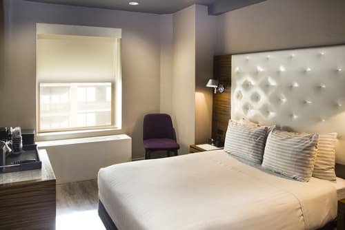 The Gallivant Times Square, Room