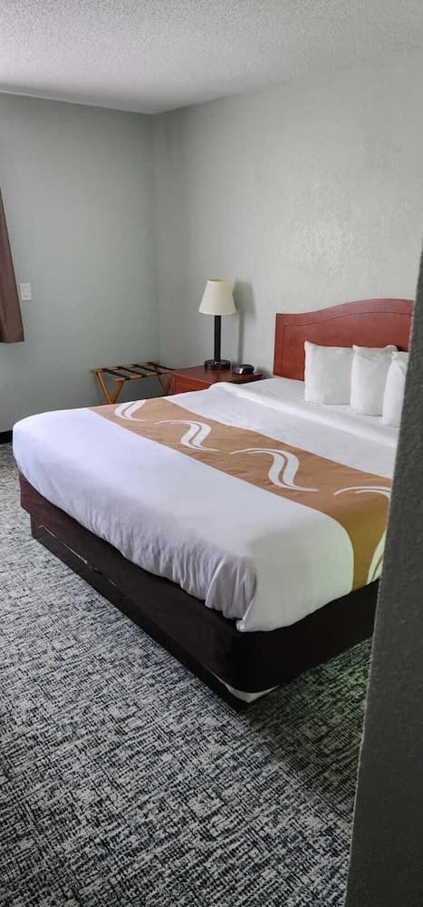 Travelodge by Wyndham Rapid City/Black Hills, Room