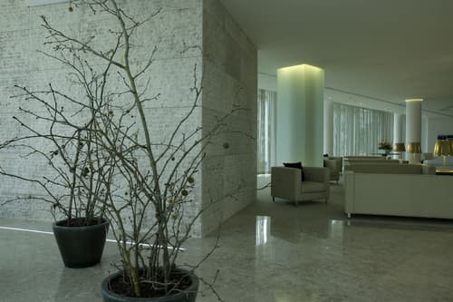 Hotel Santa Maria, Interior entrance