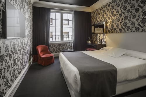 Hotel Lopez de Haro, Room