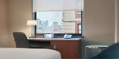 Hilton Chicago, Room