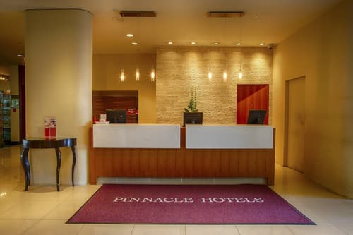 Pinnacle Hotel Harbourfront, Lobby