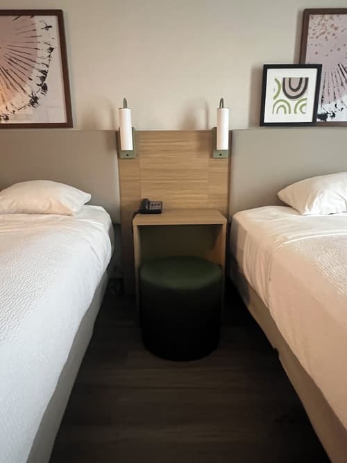 Spark by Hilton Lockport, Room