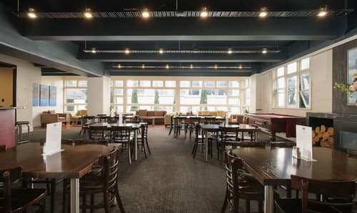 Kiwi International Hotel, Restaurant