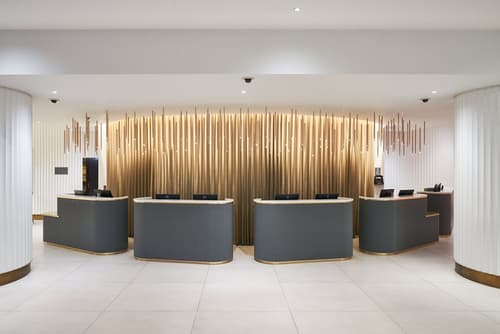 The Cumberland, London, Reception