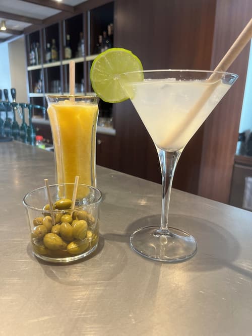 Hôtel Le Yachtman, The Originals Collection, Bar (on property)