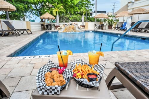 Bayfront Inn Fifth Avenue, Pool