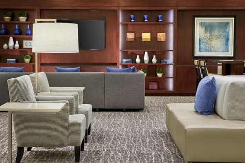 Hyatt Regency Tulsa Downtown, Lobby