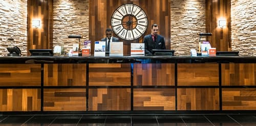 Crowne Plaza Newark Airport by IHG, Lobby