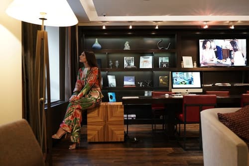 The Shelburne Sonesta New York, Lobby lounge