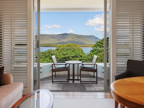 Pullman Reef Hotel Casino, Room