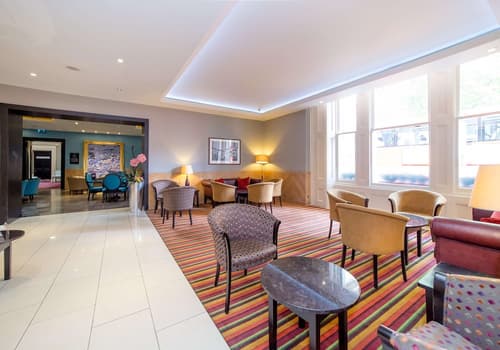 Doubletree by Hilton London Marble Arch, Lobby