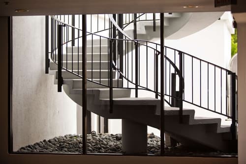 Washington Plaza Hotel, Lobby