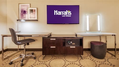 Harrah’s Las Vegas – A Caesars Rewards Destination, Room
