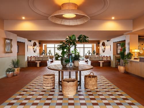 ARRIVE Albuquerque, Lobby