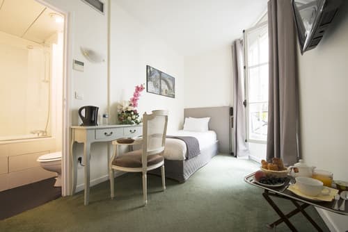 Hotel France Louvre, Room