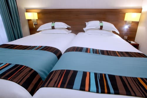 Holiday Inn Paris - Montmartre by IHG, Room