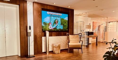 Hotel La Croix, Lobby sitting area