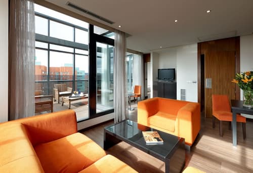 Crisol Puerta de Burgos, Lobby sitting area