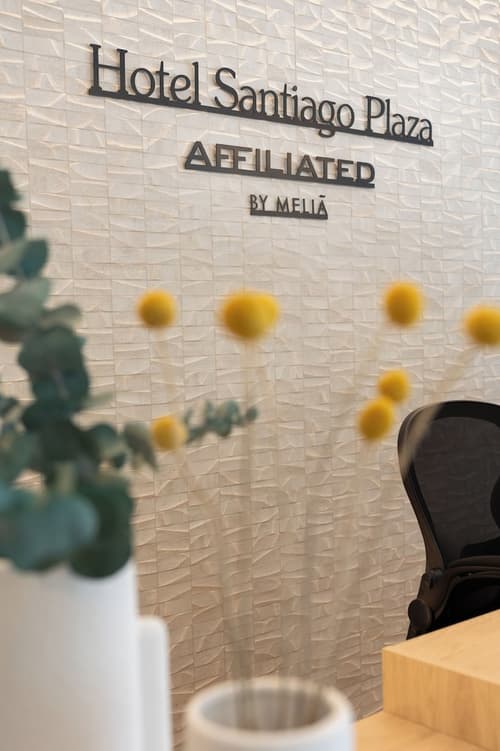 Hotel Santiago Plaza Affiliated by Meliá, Reception