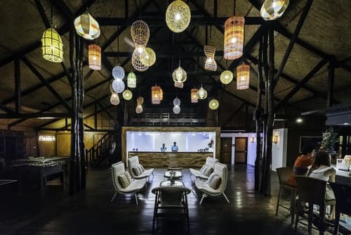 Discovery Coron, Lobby sitting area