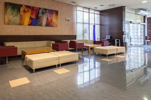 Hotel Andia, Reception