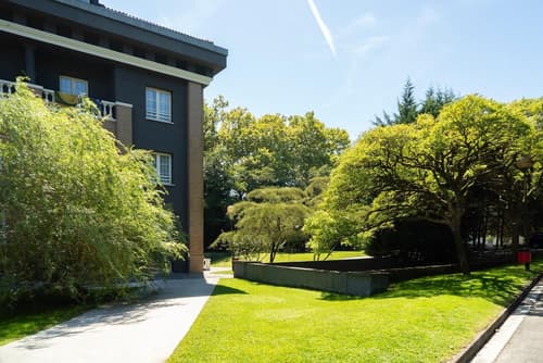 Hotel Urdanibia Park, Property grounds