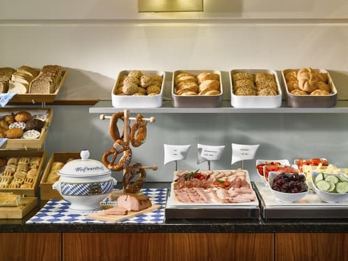 K+K Hotel am Harras, Breakfast buffet