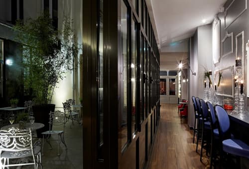 Hotel Mademoiselle, Lobby