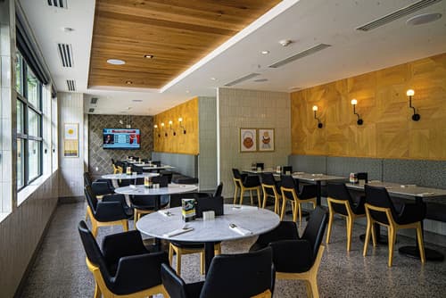 Accent Inns Burnaby, Restaurant