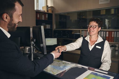 Bristol Hotel, Reception