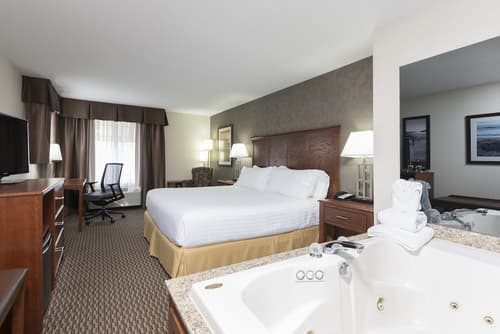 Holiday Inn Express Holland by IHG, Room
