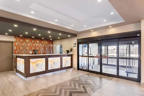 Best Western Plus Executive Inn, Lobby