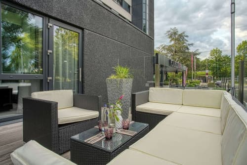 FourSide Plaza Hotel Trier, Trademark Collection by Wyndham, Terrace/patio
