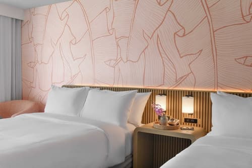 Ambassador Hotel of Waikiki, Tapestry Collection by Hilton, Room