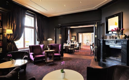 Le Palais Art Hotel Prague, Lobby sitting area