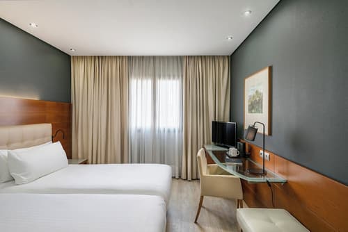 Dorma Coliseum, Room