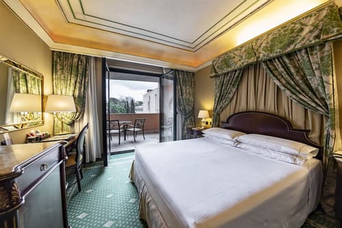 River Château Hotel, Room