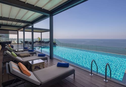 Radisson Hotel Colombo, Bar (on property)