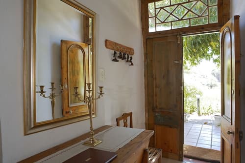 Yellow Aloe Guesthouse, Room