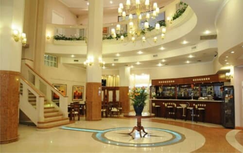 InterTower Hotel, Lobby sitting area