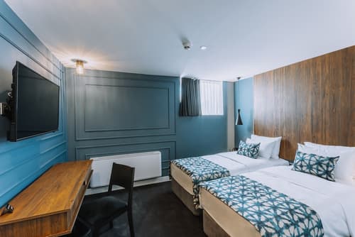 Twenties Hotel, Room