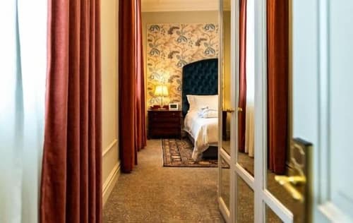 The Monarch Hotel, Room