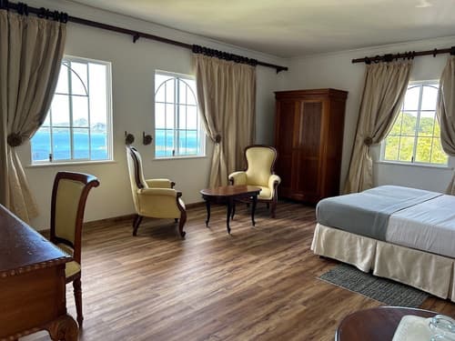 Beau Sejour Hotel, Room