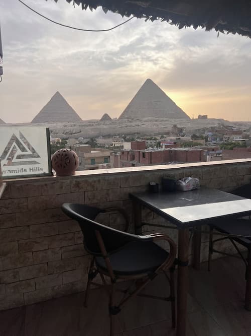 Pyramids Hills View, Terrace/patio
