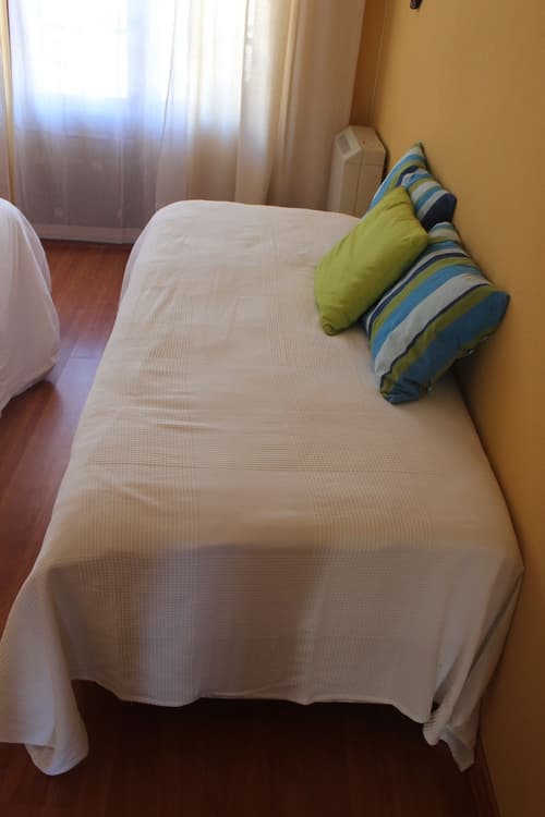 Ericeira Chill Hill Hostel & Private Rooms - Peach Garden, Room