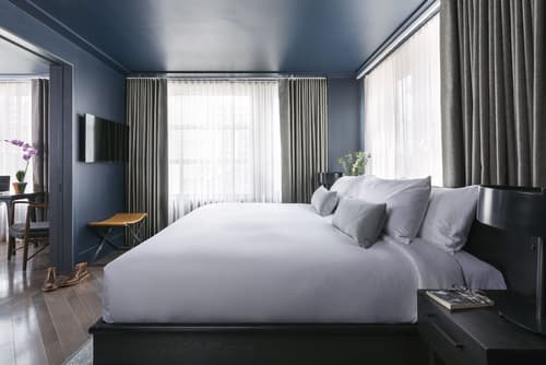 The Tillary Hotel, Room